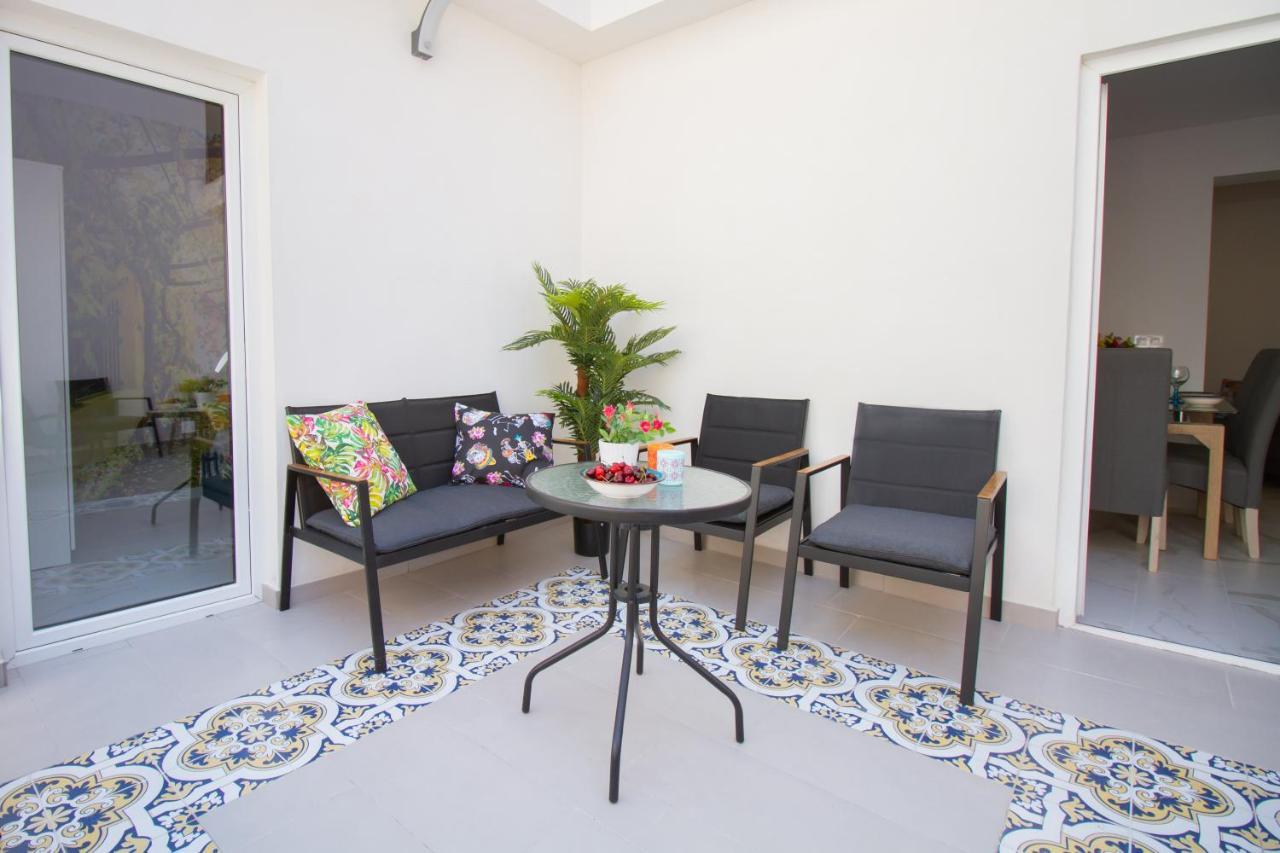 Art Apartments Alicante Luaran gambar