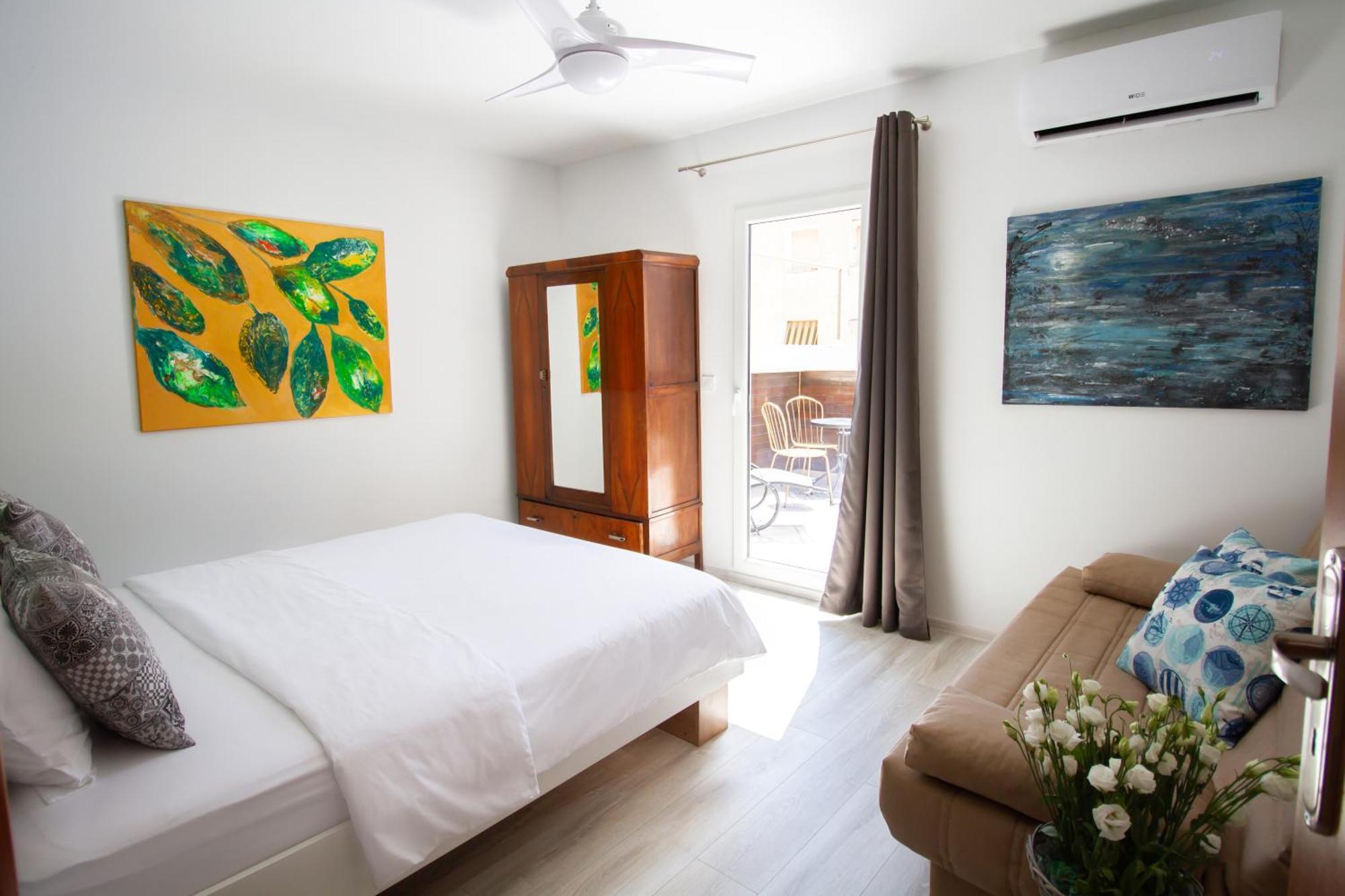 Art Apartments Alicante Luaran gambar